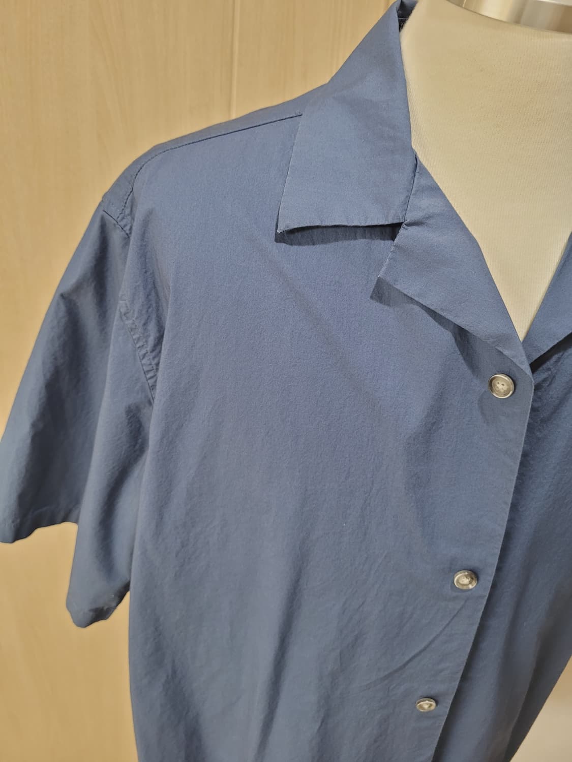 디자인유나이티드 DESIGN UNITED 남자 반팔 셔츠 110 딥블루  상품이미지3