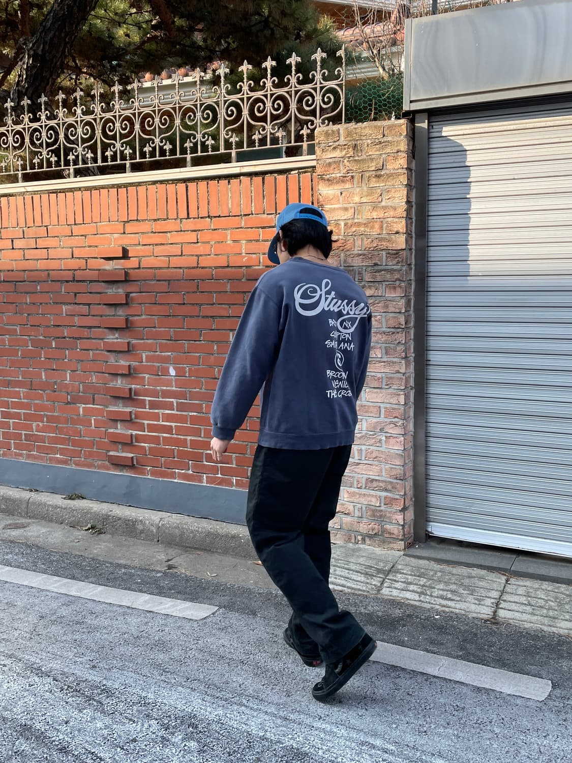 90s Stüssy World Tour Faded Navy Sweatsh 상품이미지2