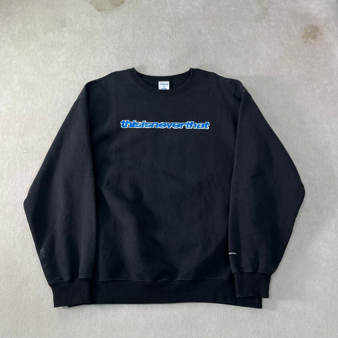 105 디스이즈네버댓 빅로고 맨투맨 상품이미지1