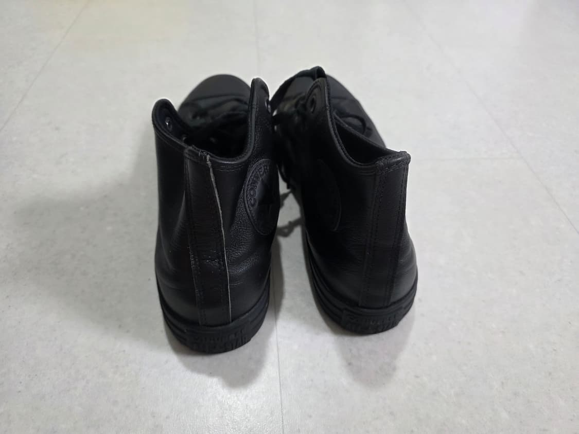 컨버스 블랙 레더 하이 스니커즈 300 상품이미지3