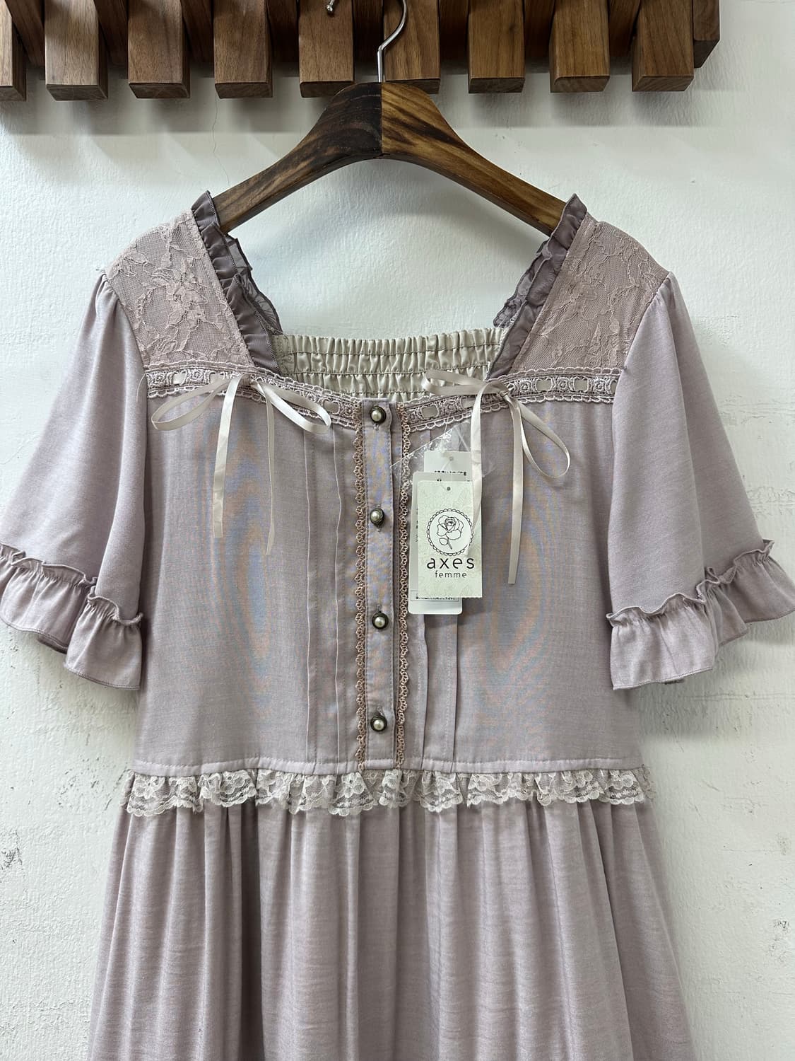 택있는새상품 axes femme 엑시즈팜 레이스 스모크 원피스 상품이미지2