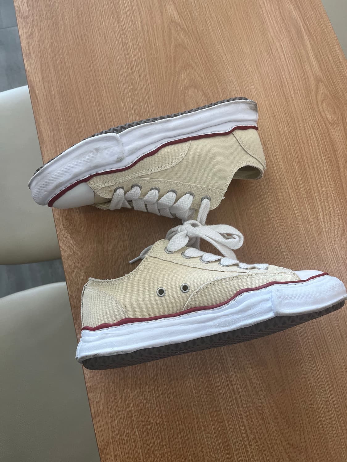 [42] 미하라 야스히로 피터슨 스니커즈 내츄럴 아이보리 상품이미지4