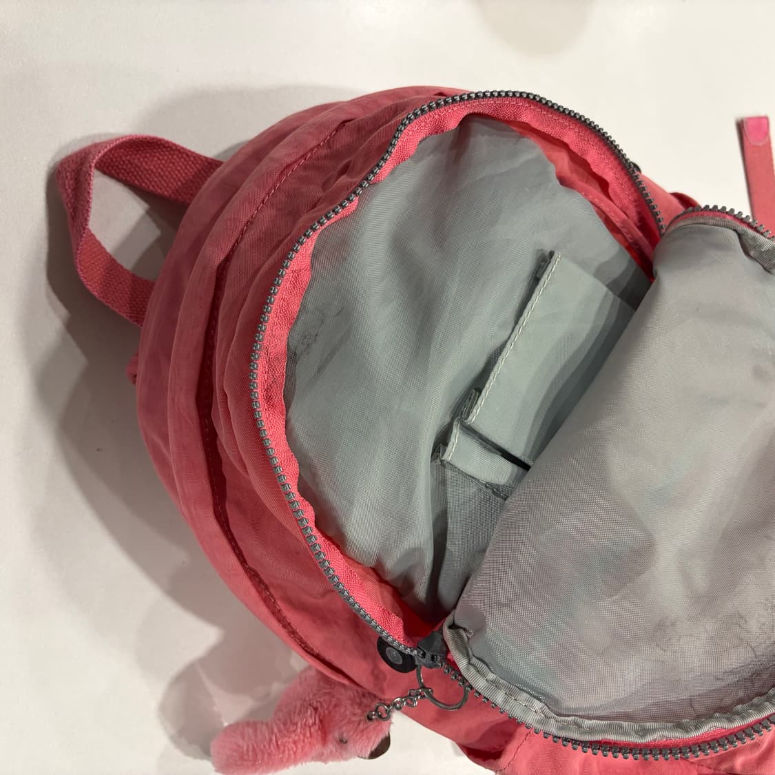 키플링 백팩 핑크 + 키링 포함 상품이미지5