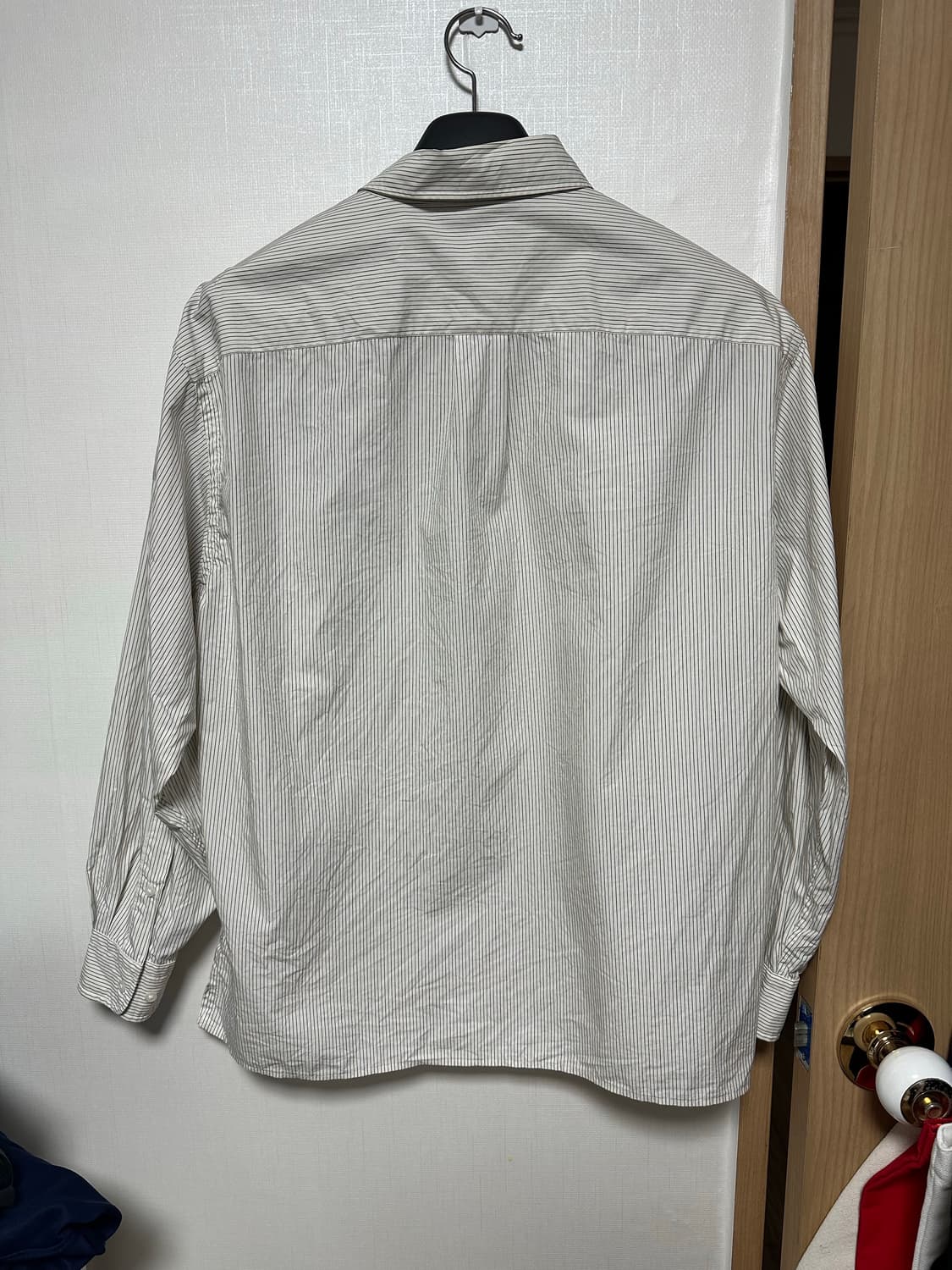 유니클로 브로드클로스오버사이즈 셔츠 상품이미지3