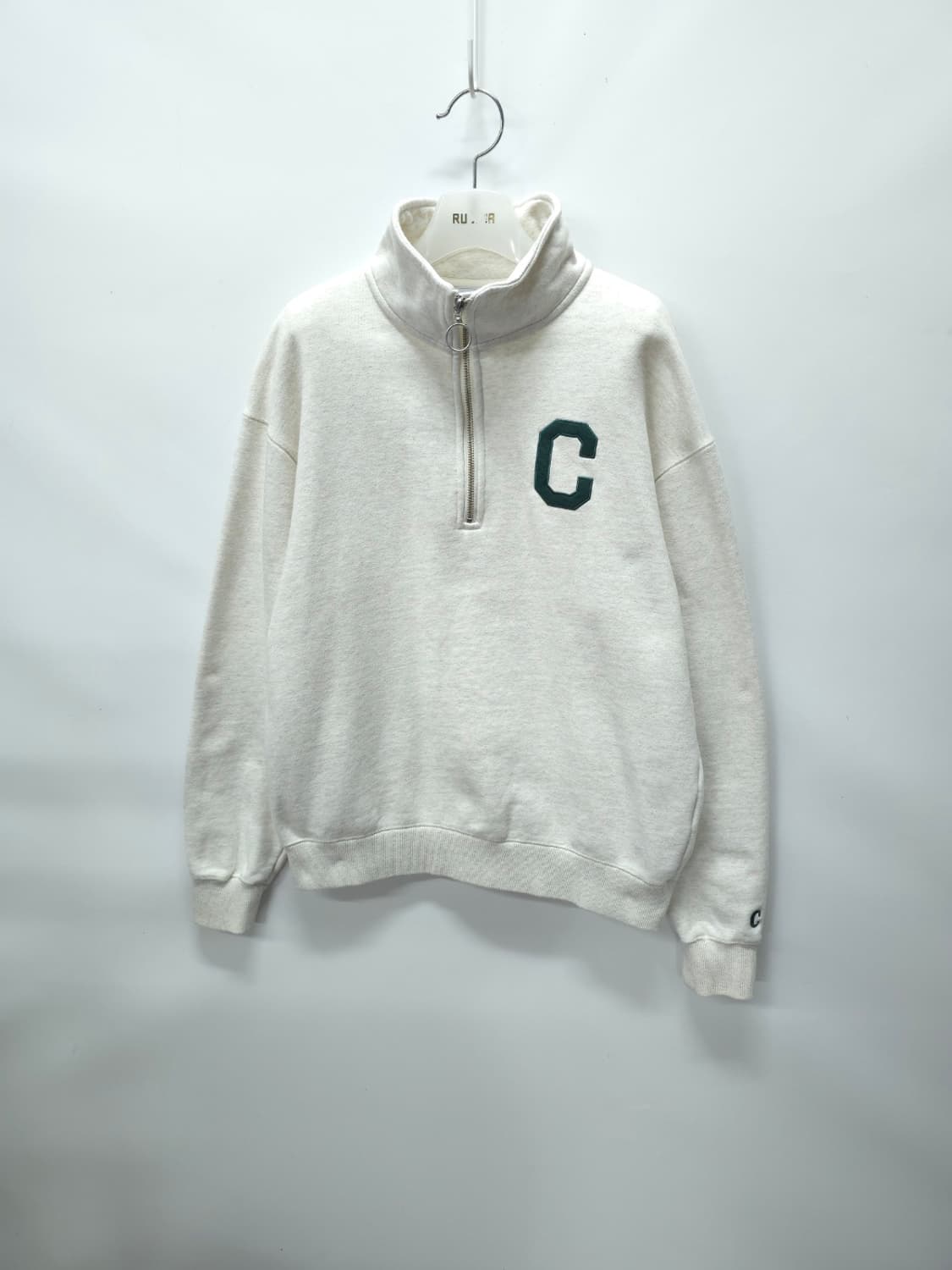 커버낫 여성 C 로고 하프집업 맨투맨 상품이미지1