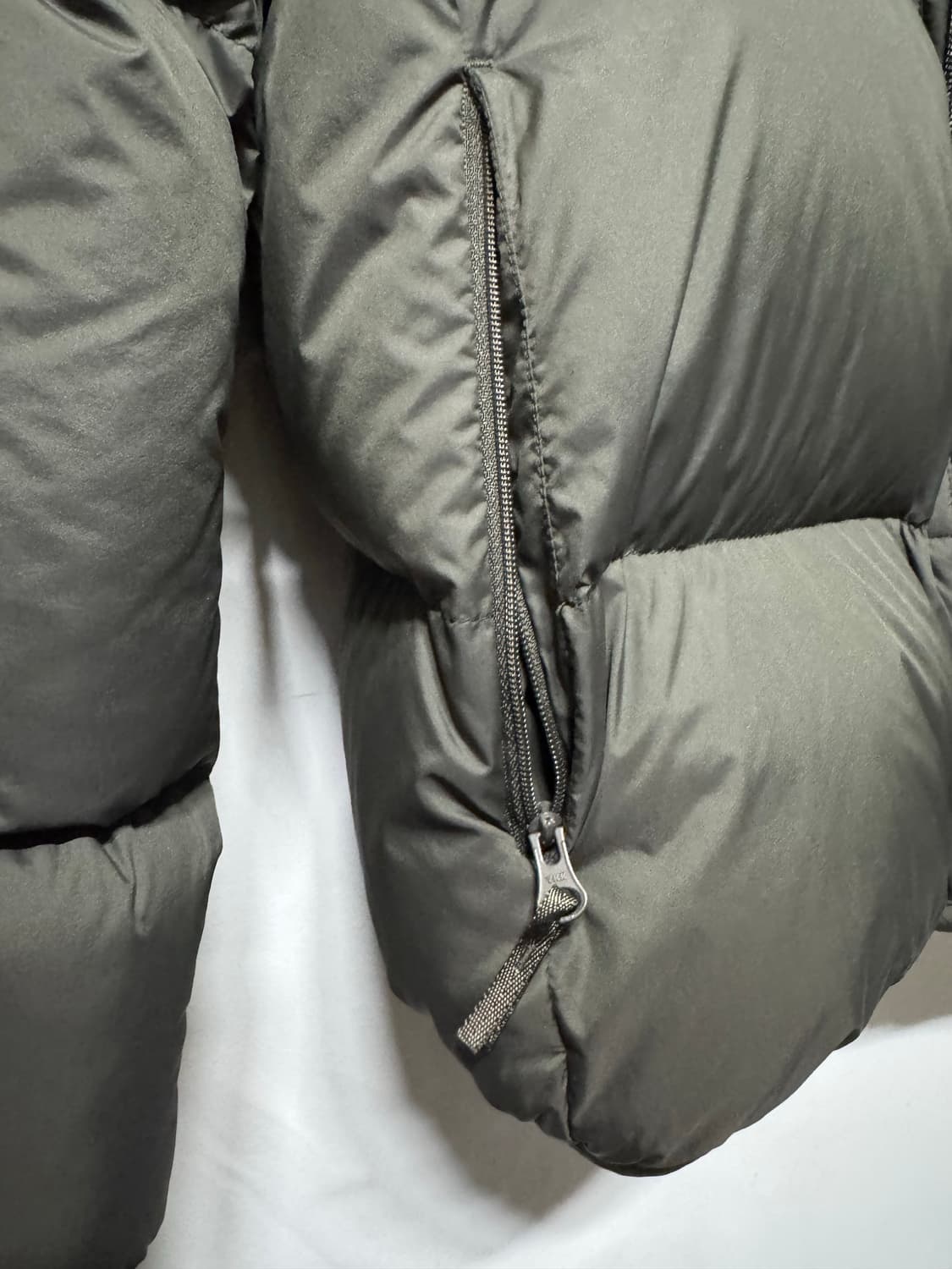 S 유니클로 르메르 패딩 올리브 상품이미지4