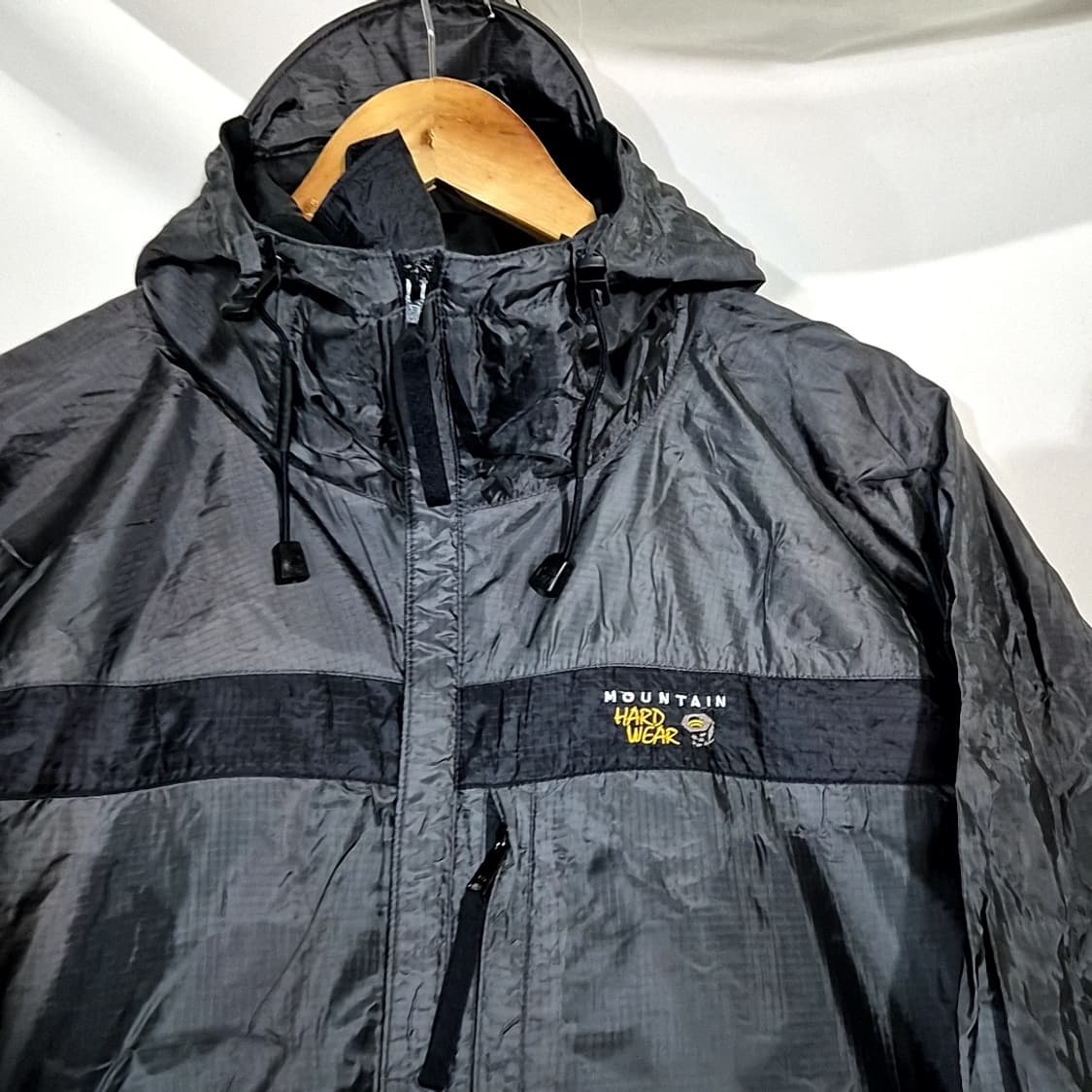 마운틴하드웨어 립스탑 자켓 상품이미지2