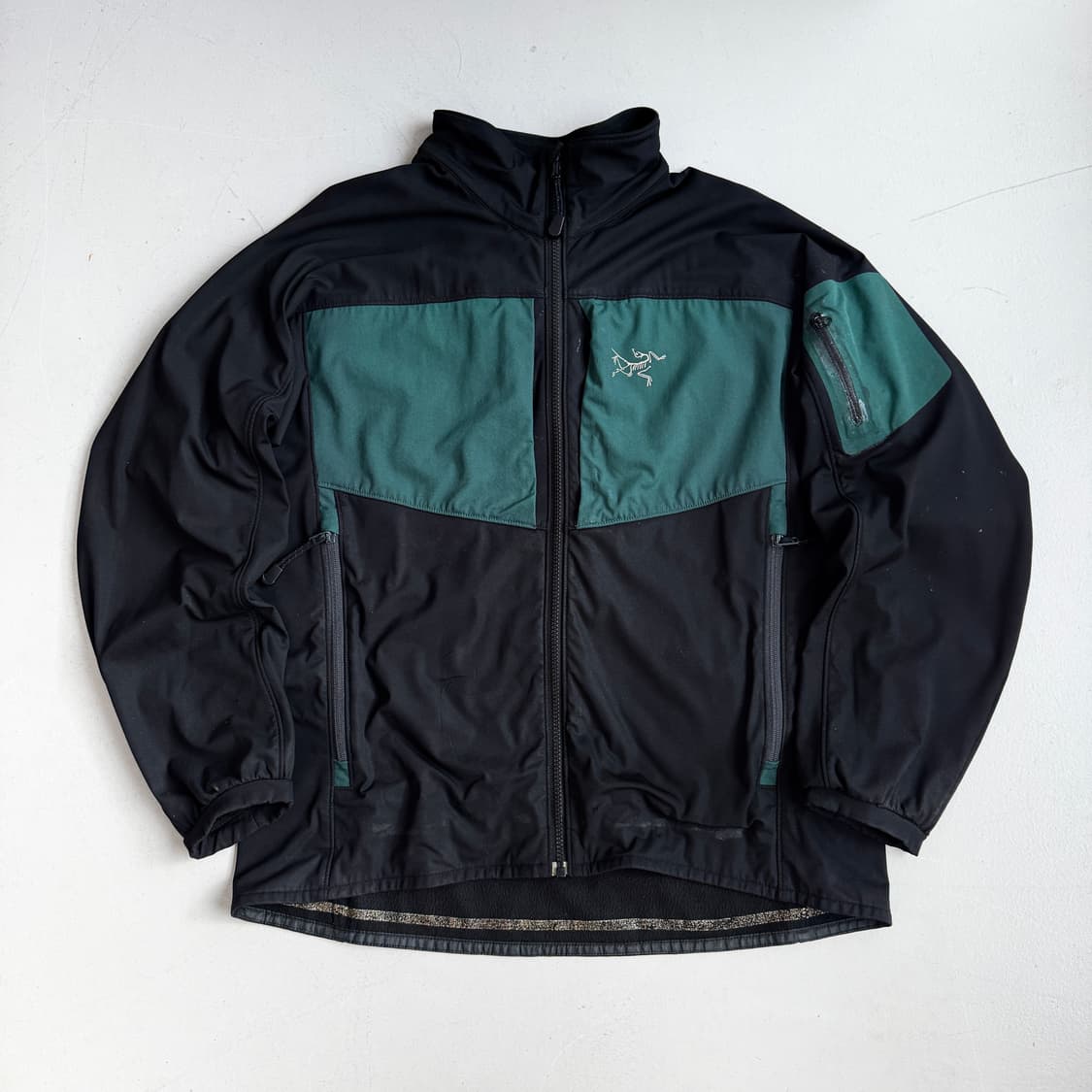 아크테릭스 감마MX 폴라텍 소프트쉘 고프코어 자켓 상품이미지2