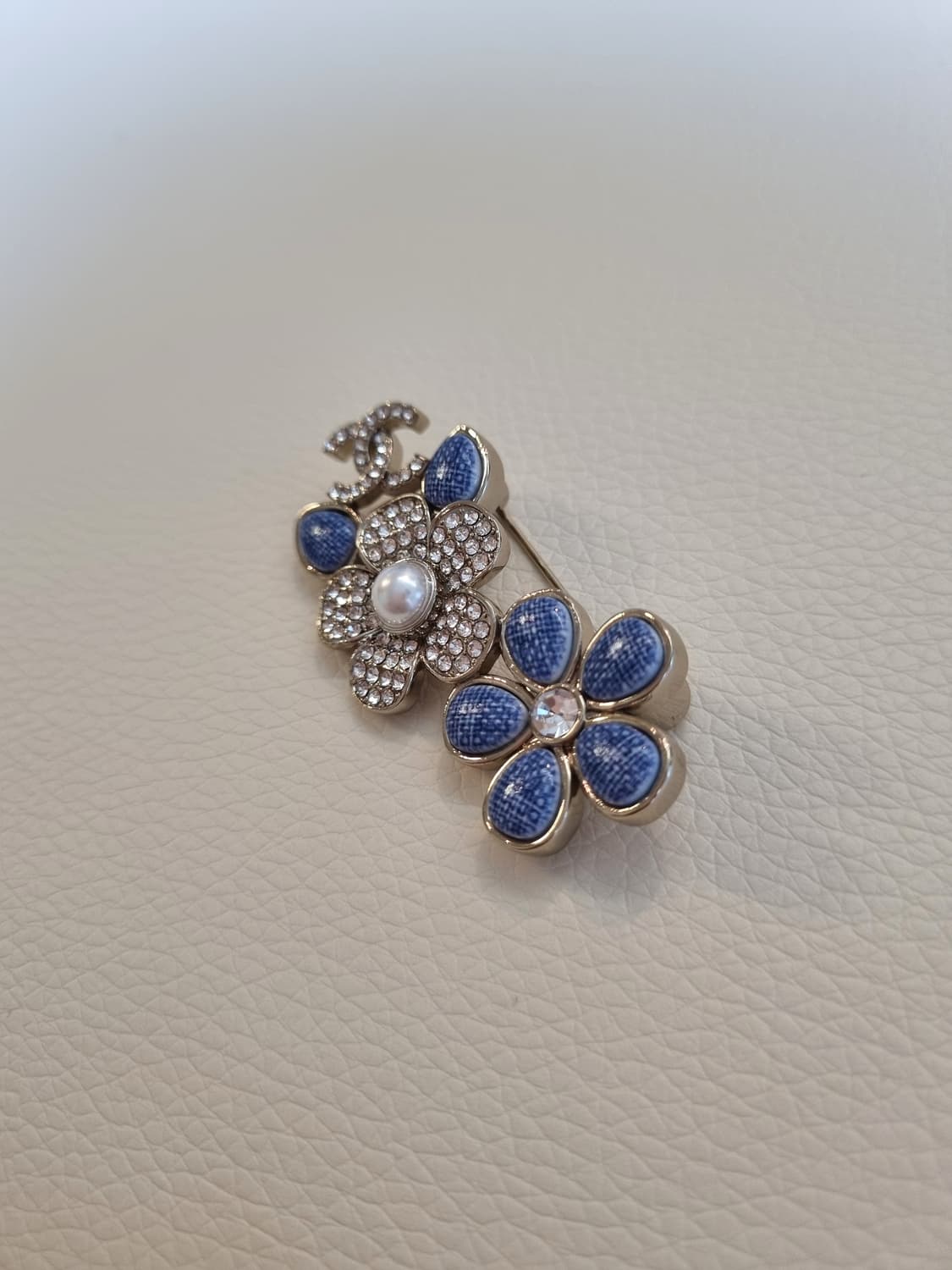 샤넬 데님풍플라워&스왈 CC로고 브로치 업사이클링 상품이미지5