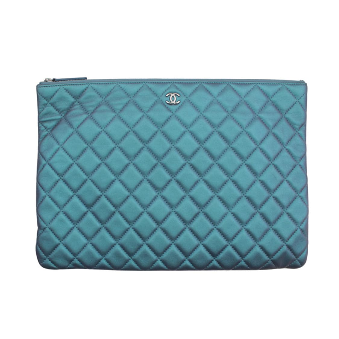 샤넬 메탈릭 블루 램스킨 퀼팅 은장CC 라지 클러치 (24번대) 상품이미지1
