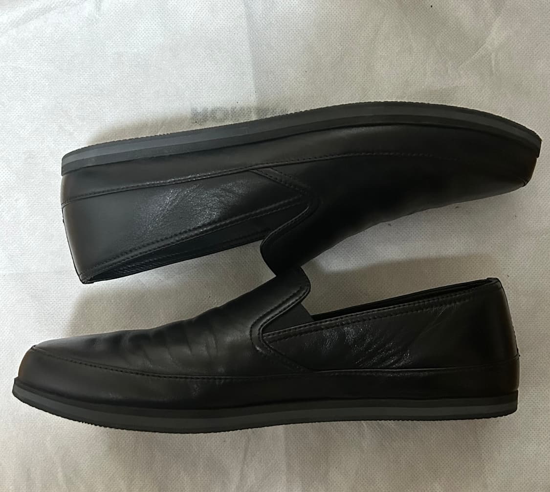 프라다 나파 레더 슬립온 상품이미지3