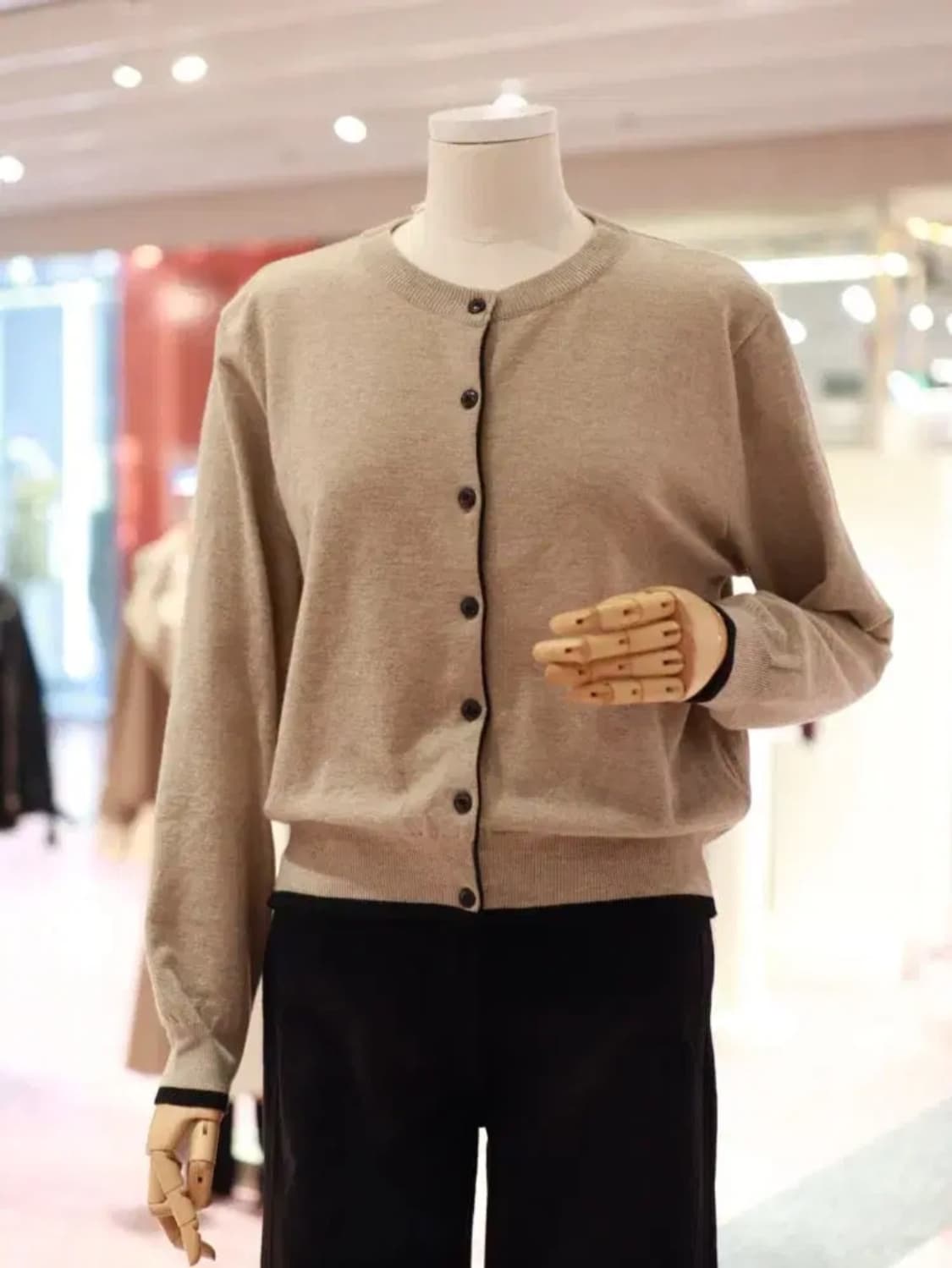 미착용)LiNE 배색 가디건 상품이미지1