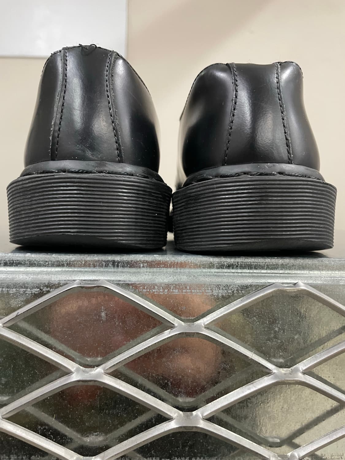 닥터마틴 1461 모노 블랙 uk5 상품이미지10