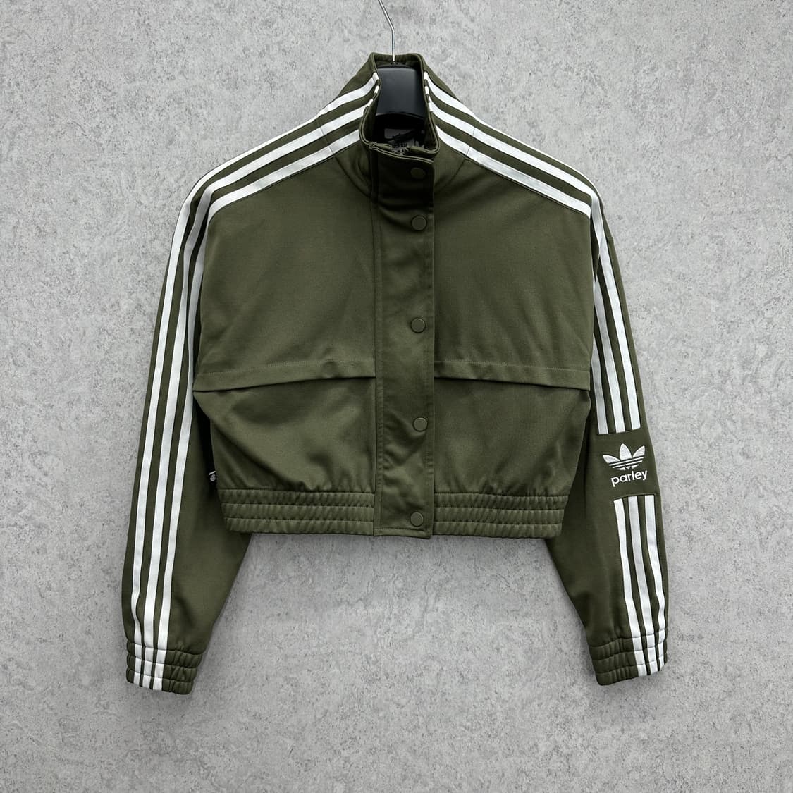 95 아디다스 X PARLEY 여자 크롭 져지 트랙탑 상품이미지1