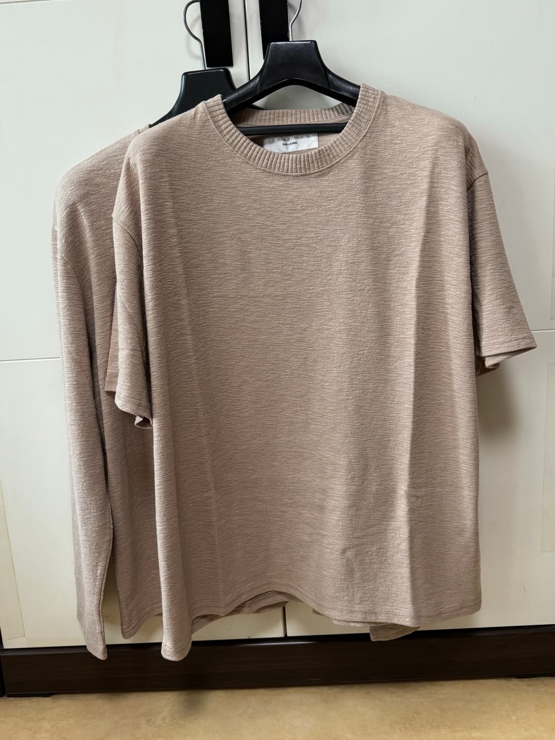 알렌느 베이지 긴팔 반팔 새상품 말도안되는 가격 일괄 처분.. 상품이미지2