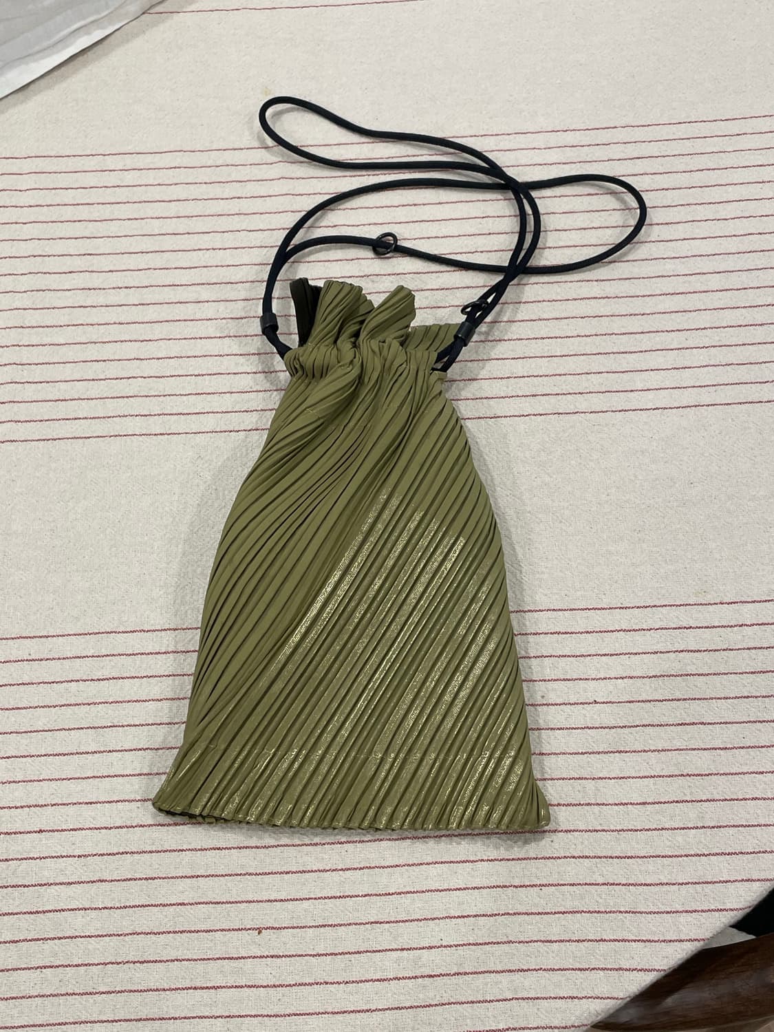 PLEATS PLEASE ISSEY MIYAKE drawstring 백 상품이미지1
