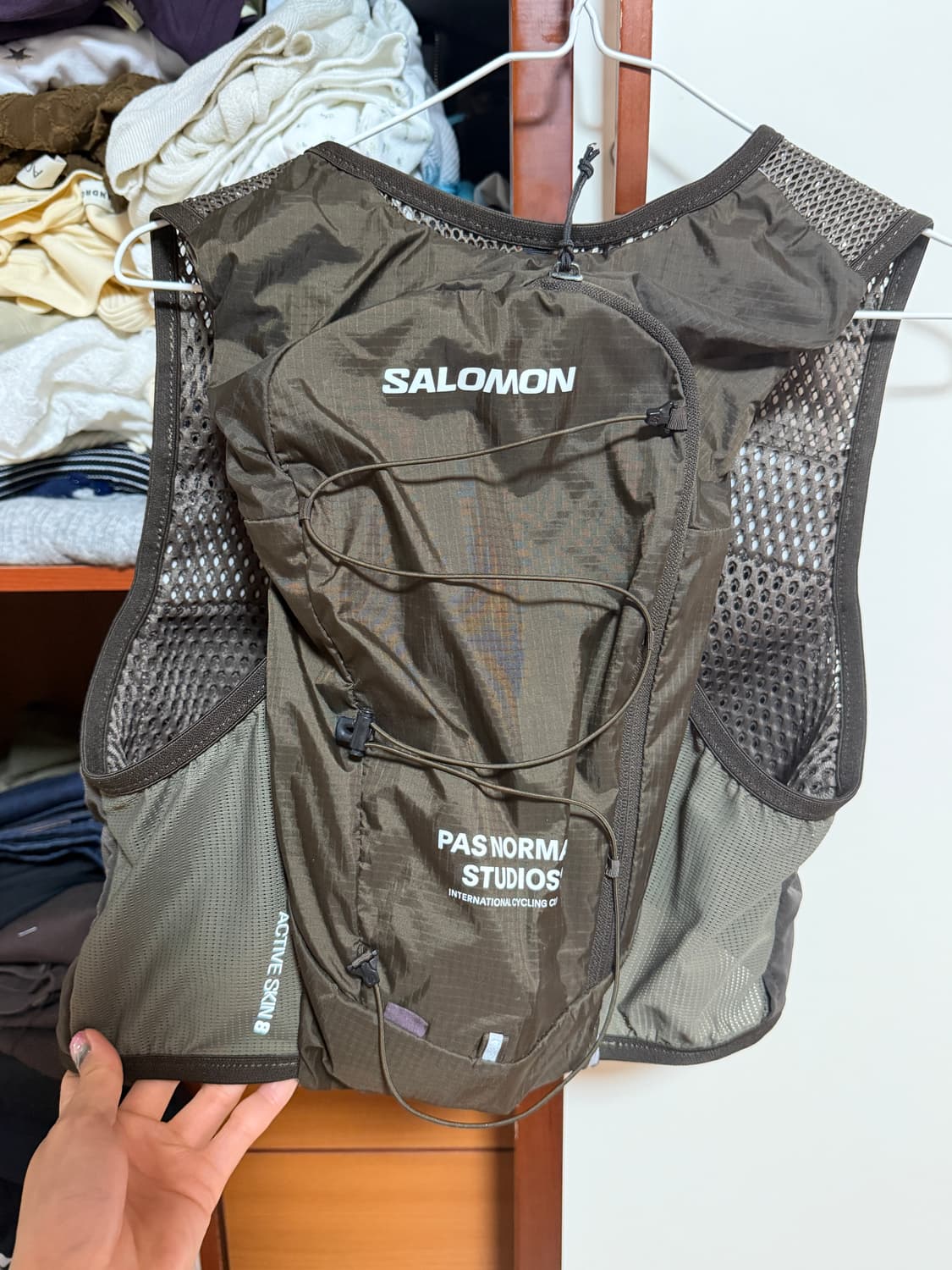 살로몬 러닝 베스트 러닝조끼 브라운 운동복 파노말 살로몬 액티브스킨 m 상품이미지2