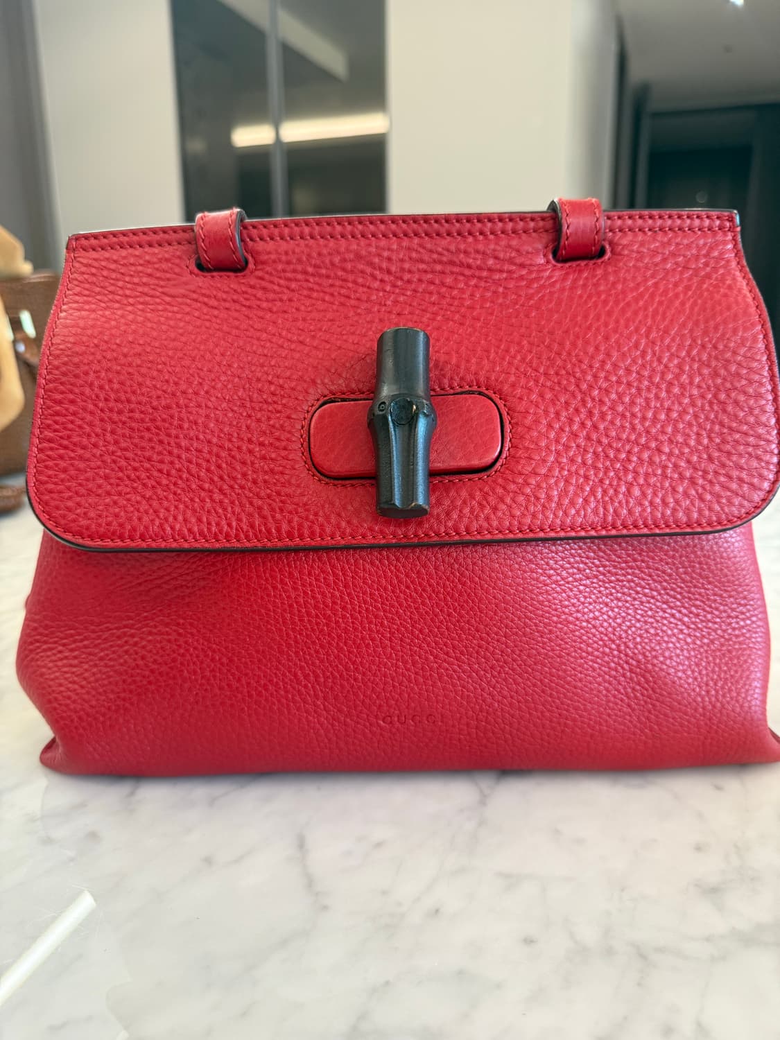 구찌 뱀부 탑핸들백 상품이미지1