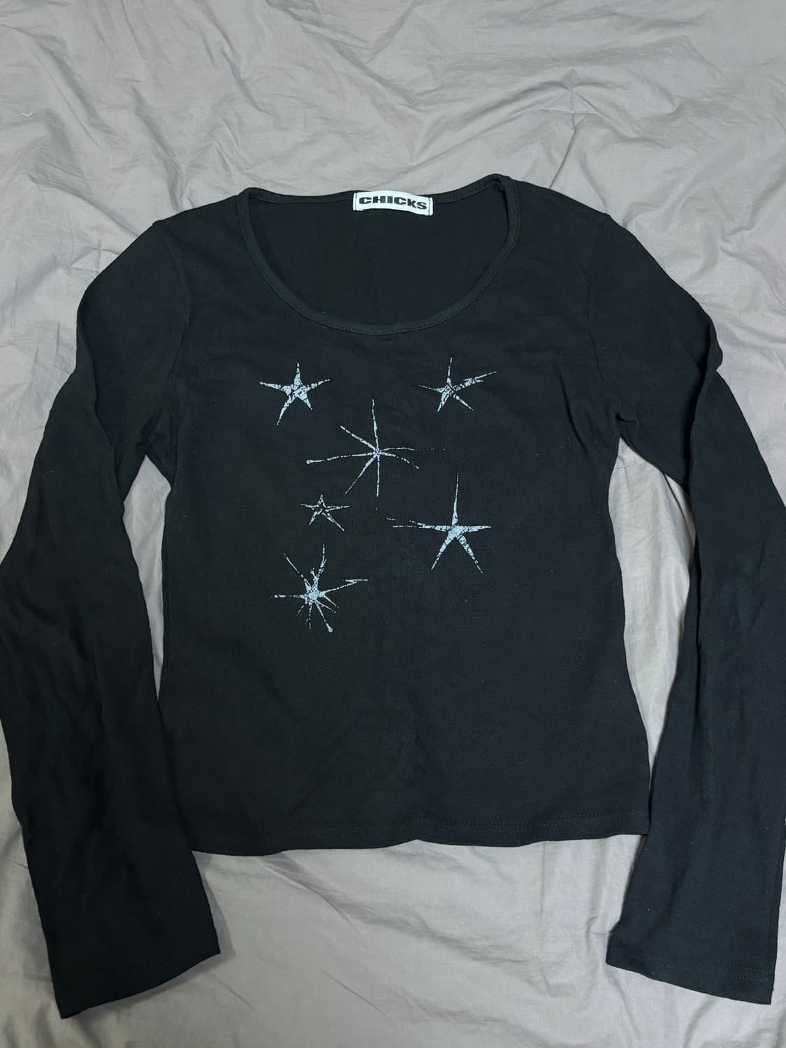 chicks 슬림핏 프린팅 롱슬리브 긴팔티 상품이미지1