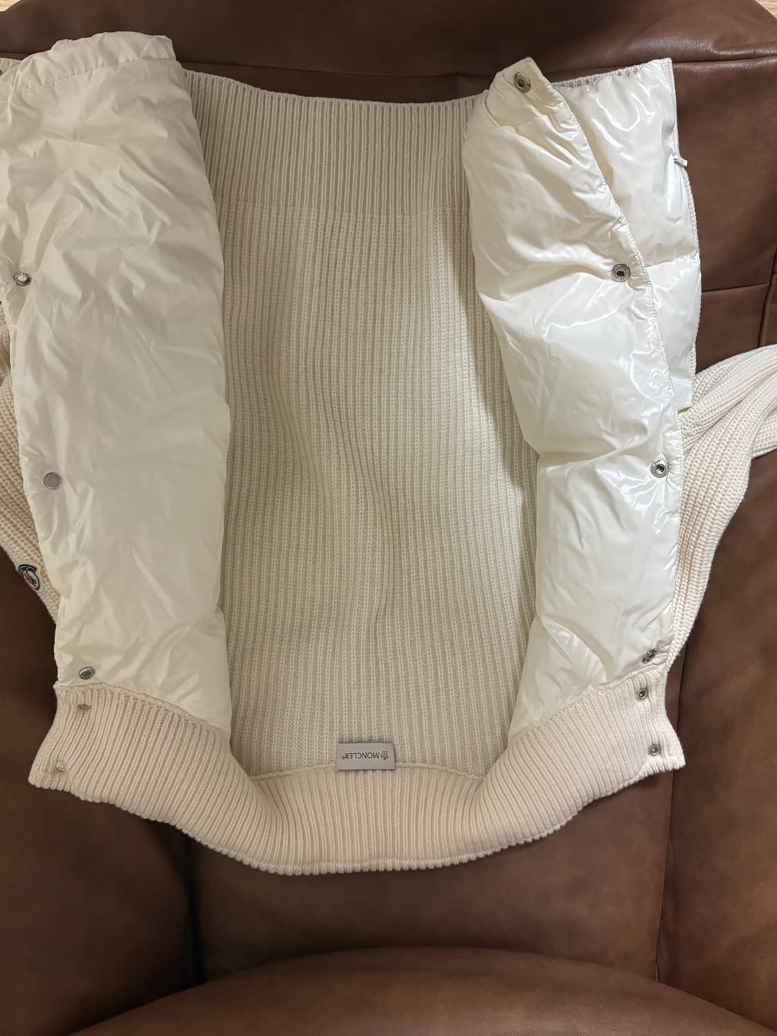 몽클레어 니트패딩 m 매장구입 23f/w 상품이미지6