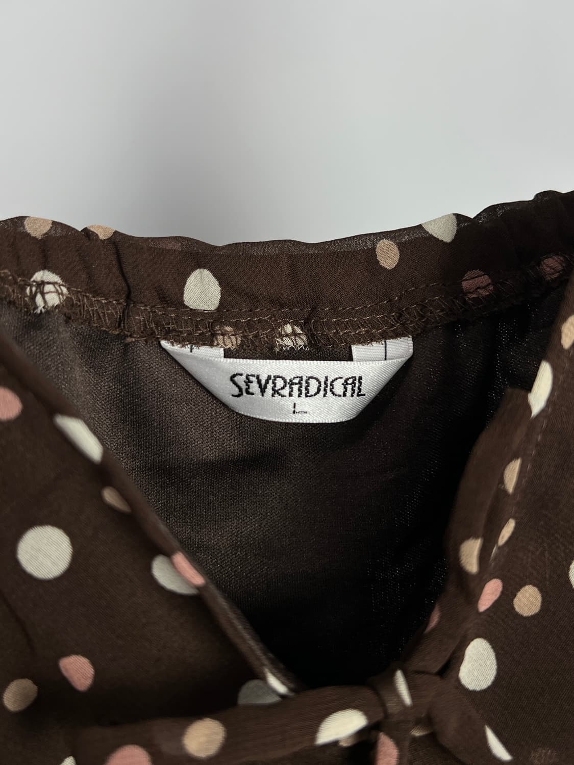 SEVRADICAL 도트 슬리브리스 상품이미지4