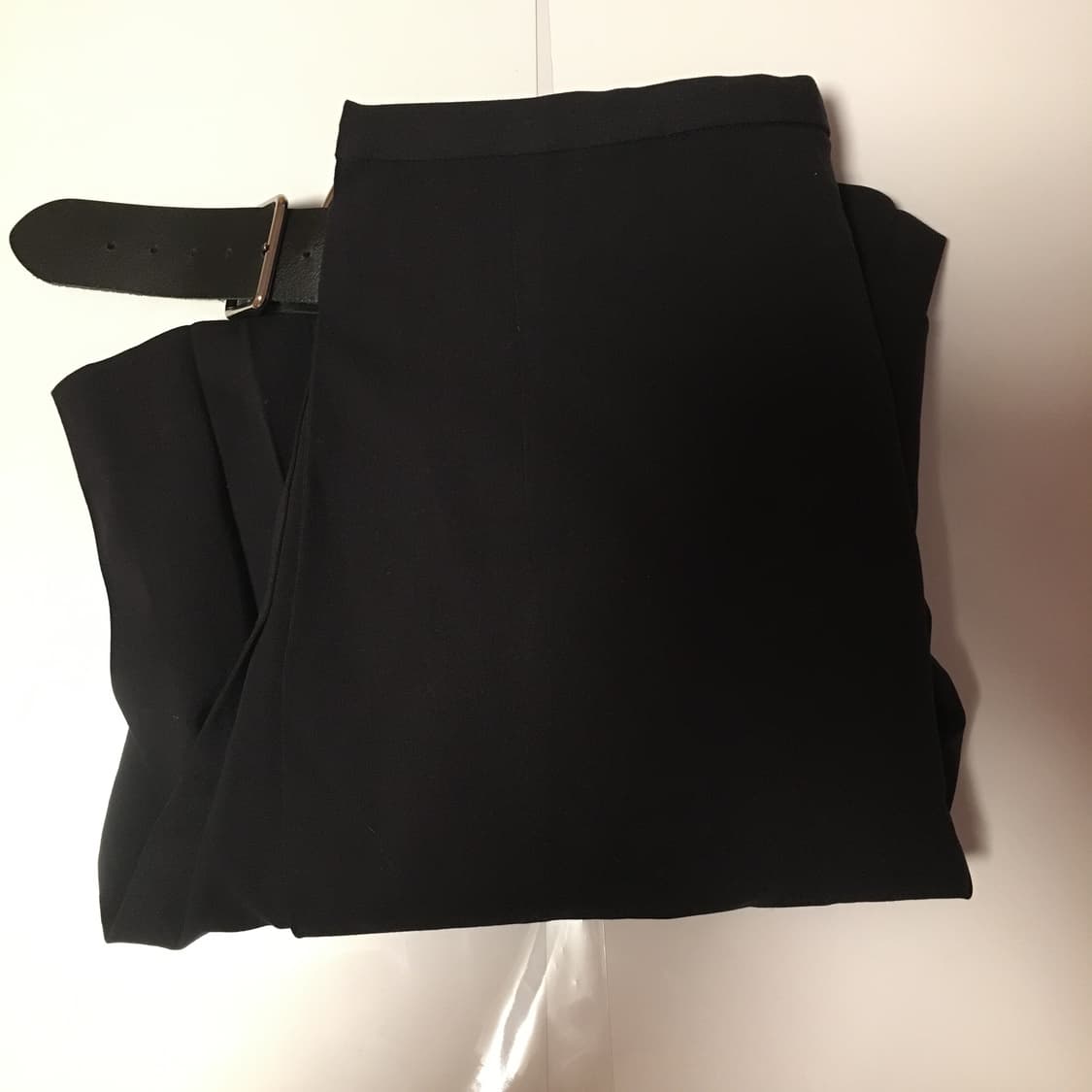 할로미늄 랩 숏 스커트 블랙 사이즈1 상품이미지5