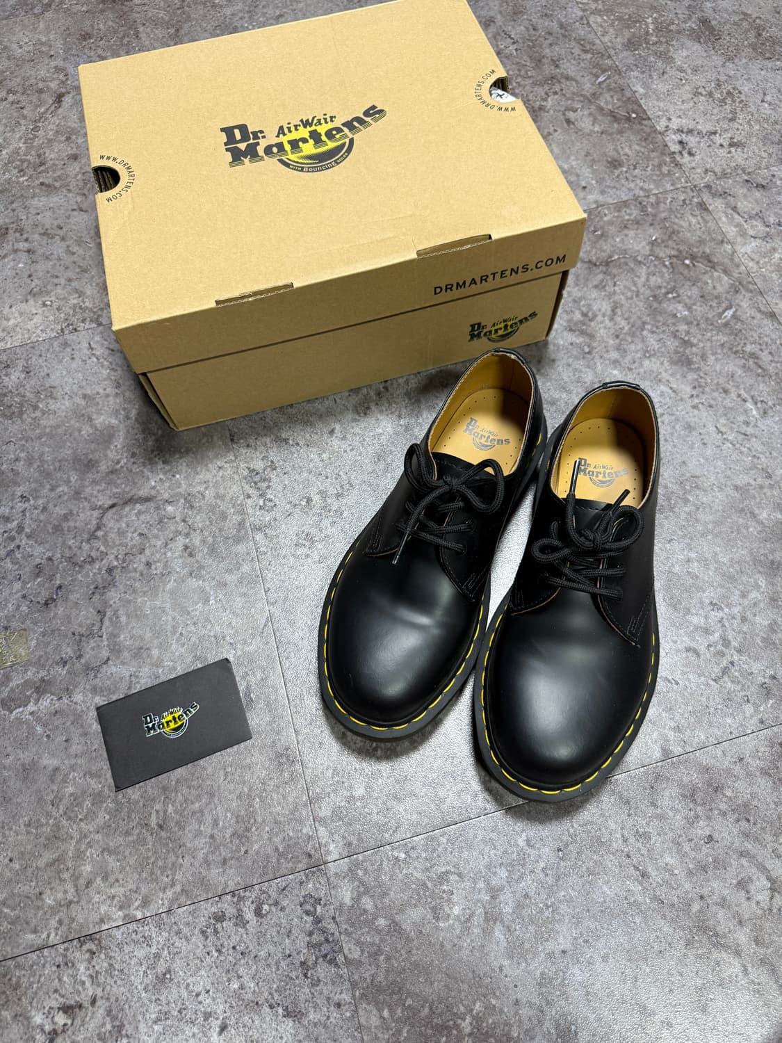 닥터마틴 1461 스무스 240 상품이미지1