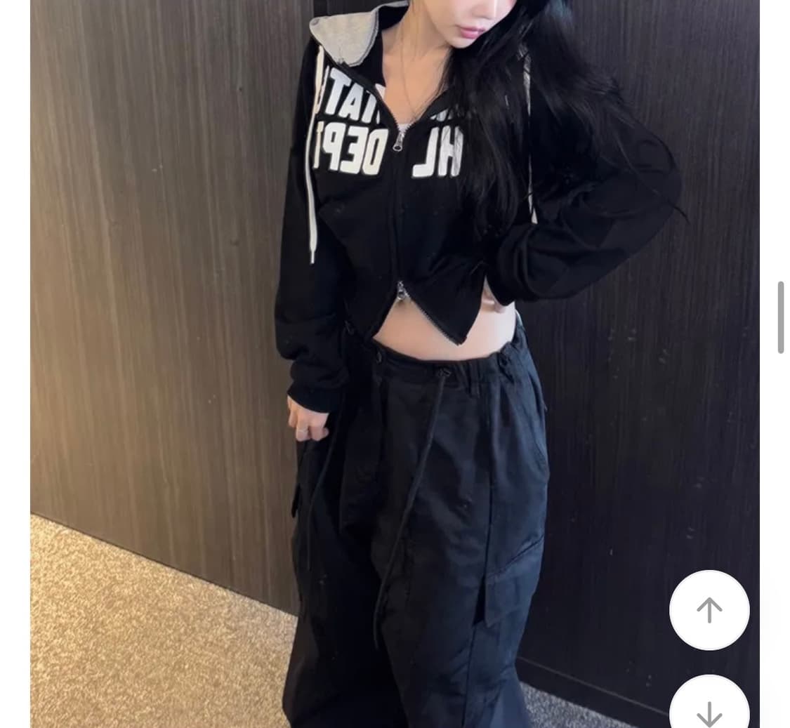 에이블리 배색 자수패치 힙 후드 집업 (새상품) 상품이미지1