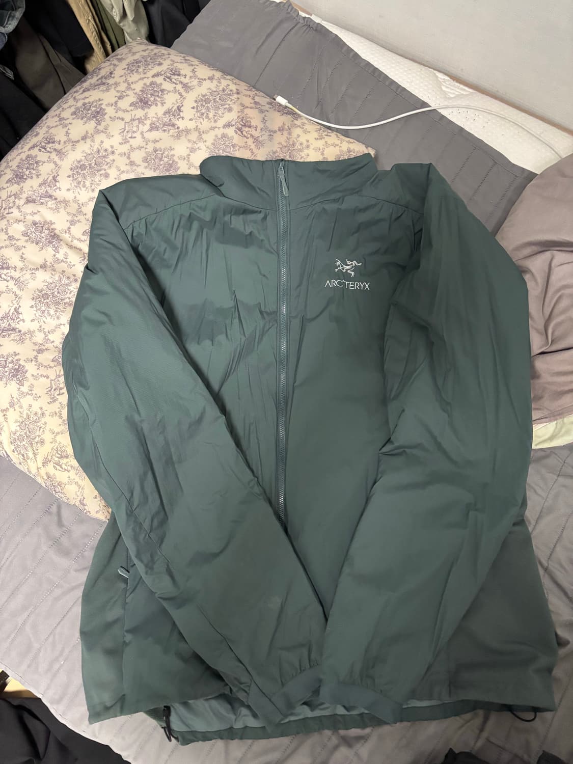 아크테릭스 아톰 논후디 상품이미지1