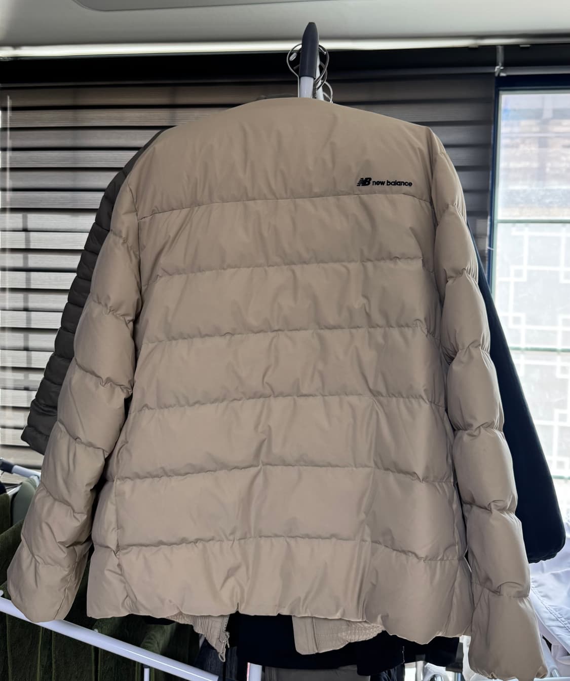 뉴발란스 경량패딩 상품이미지2