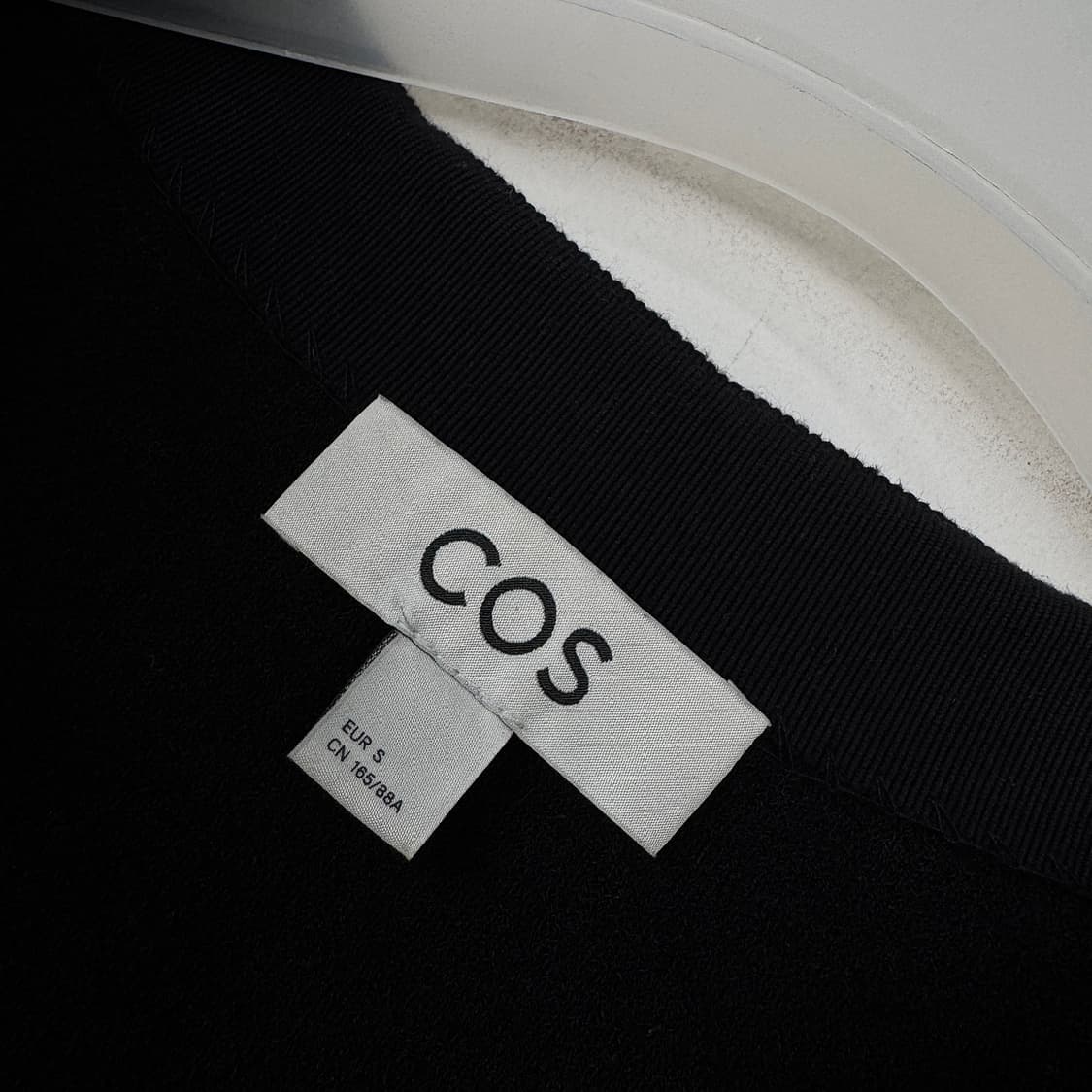 코스 COS 23 니트 웨이스트 코트 베스트 상품이미지4