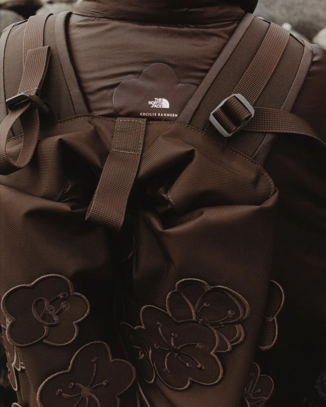 세실리에 반센 x 노스페이스 25fw TANIA 백팩/브라운 상품이미지8