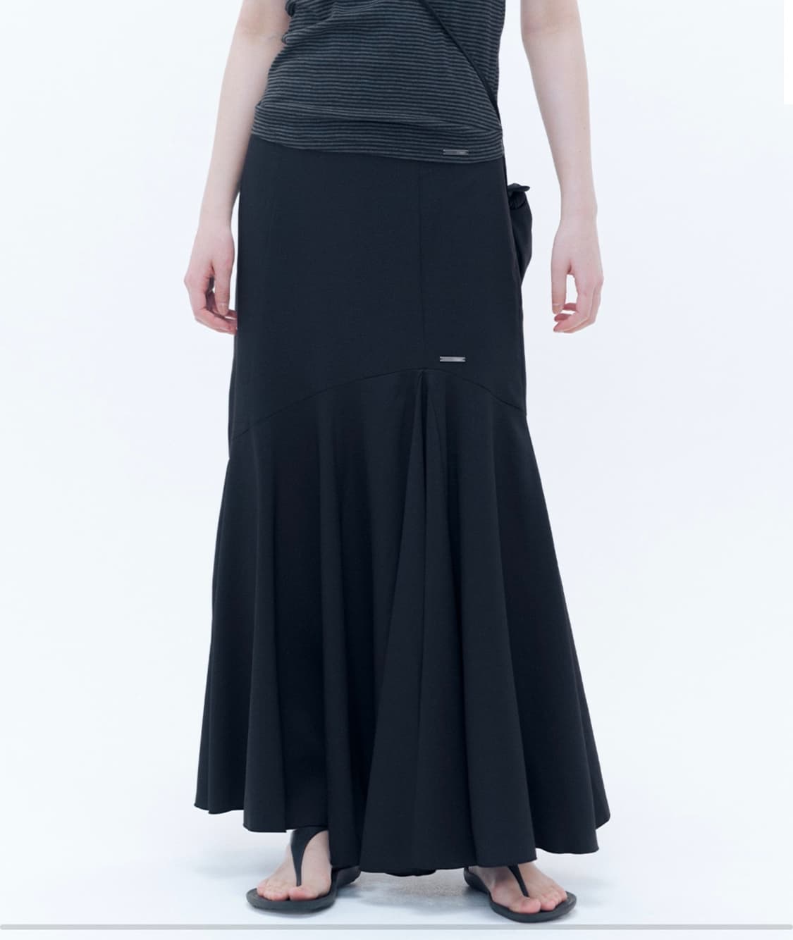 미세키서울 Flare long skirt BLACK 상품이미지1