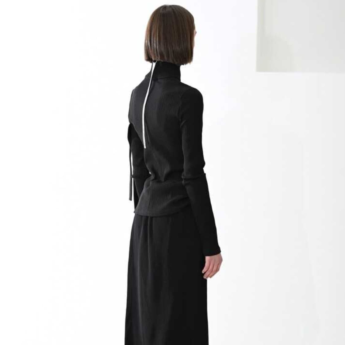 에콘(EKHON) 리본 디테일 터틀넥 골지탑 55-66 상품이미지4