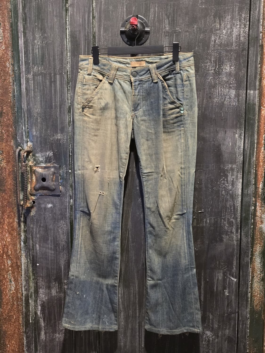 Yanuk Distressed Bootcut Denim Pants 상품이미지1