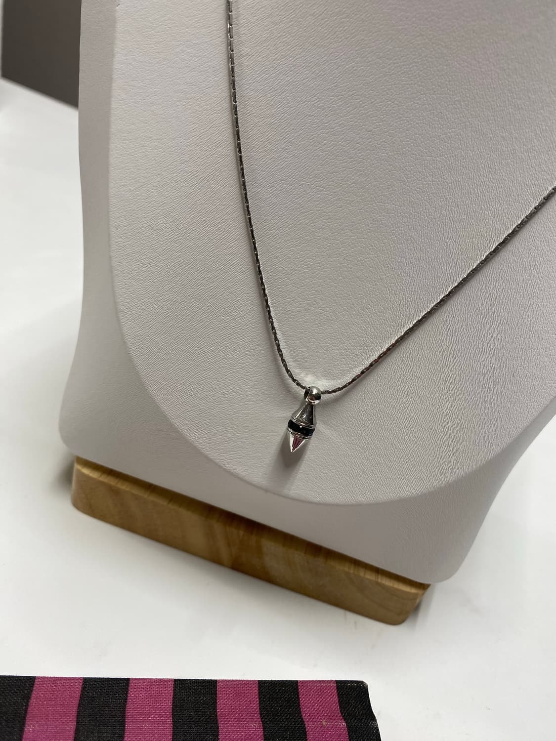 18k도금 원뿔 목걸이 상품이미지5