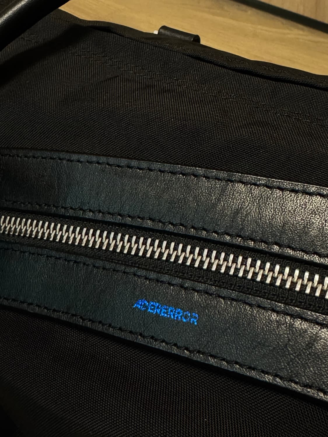 아더에러 리네아 백 프로덕트 111 느와르 상품이미지5