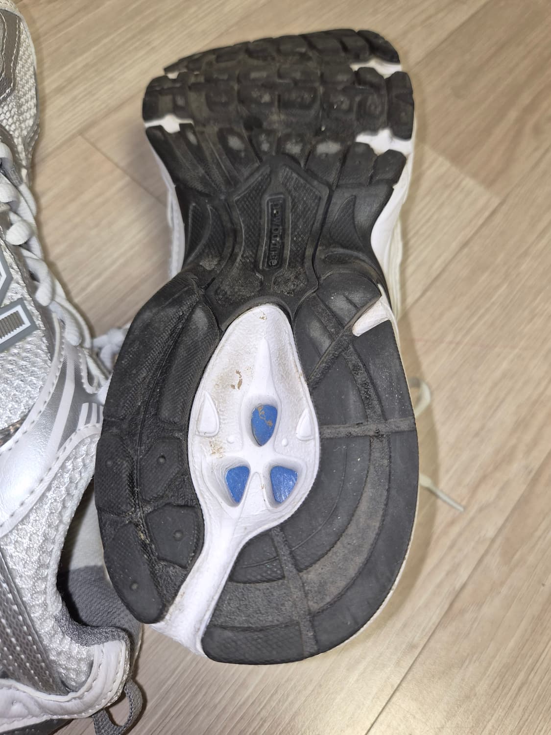 뉴발란스 530 흰/은 운동화 상품이미지2