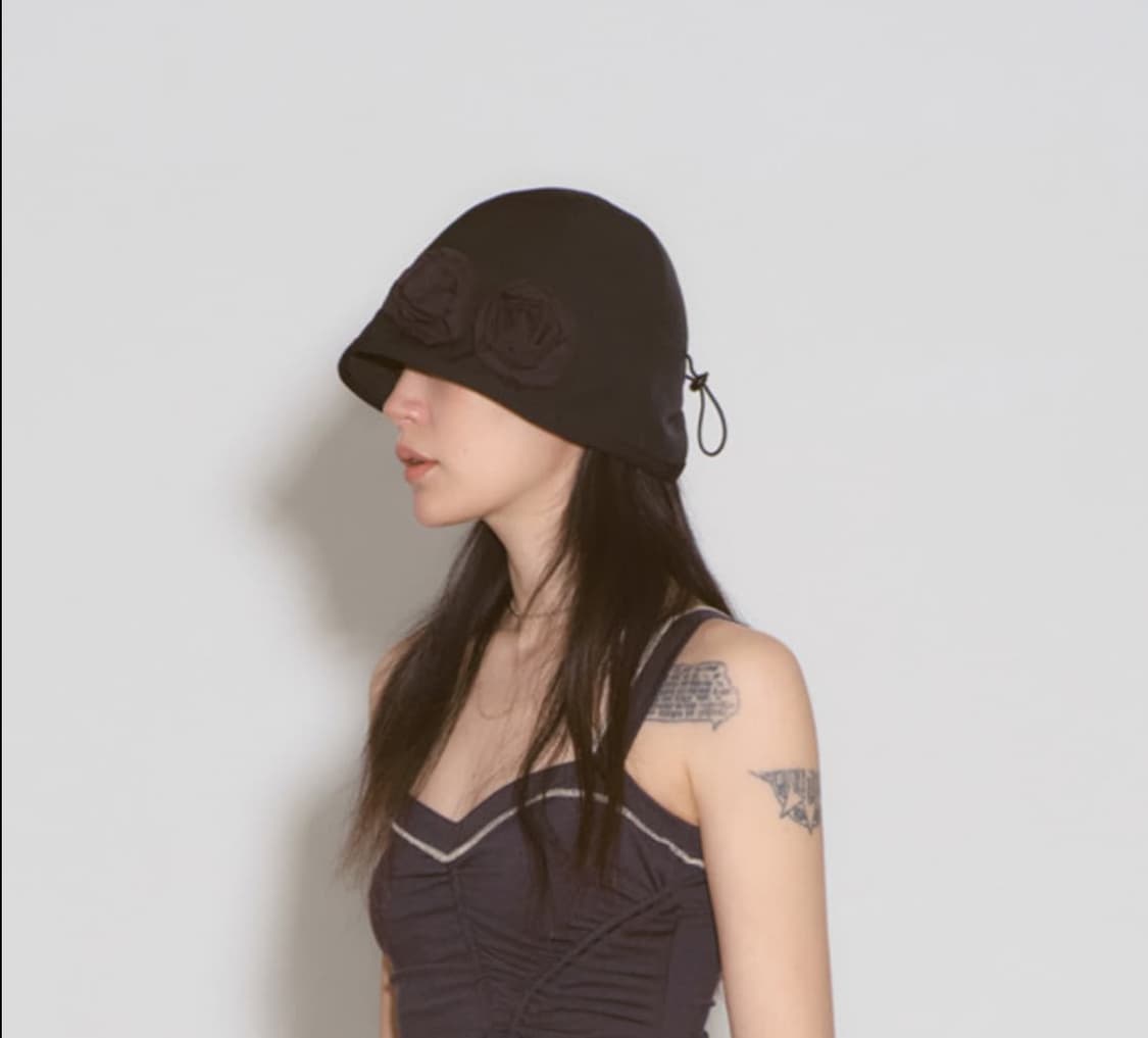 (새제품) 미스치프 코사지 버킷햇 상품이미지2