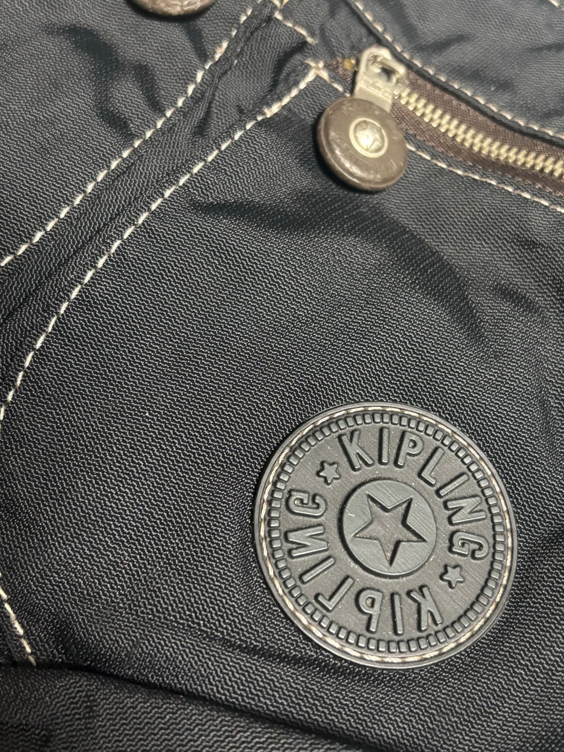 키플링 나일론 크로스백 블랙/브라운 상품이미지4