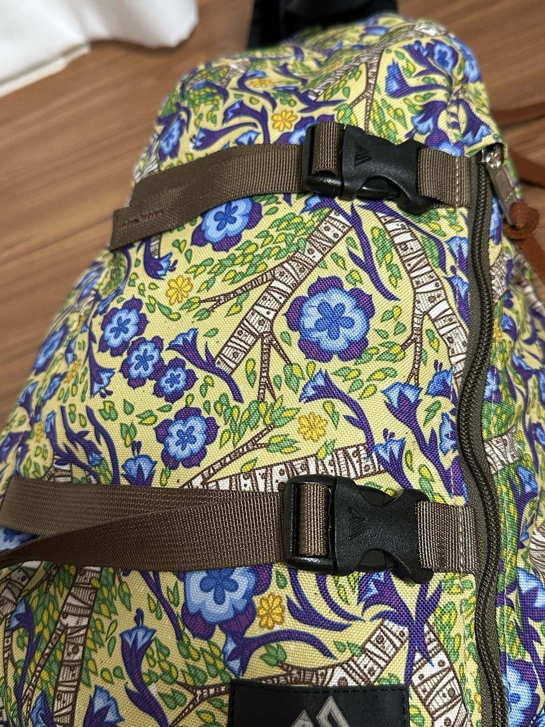 그레고리 벙갈루 패턴 슬링백 리미티드 에디션 상품이미지5