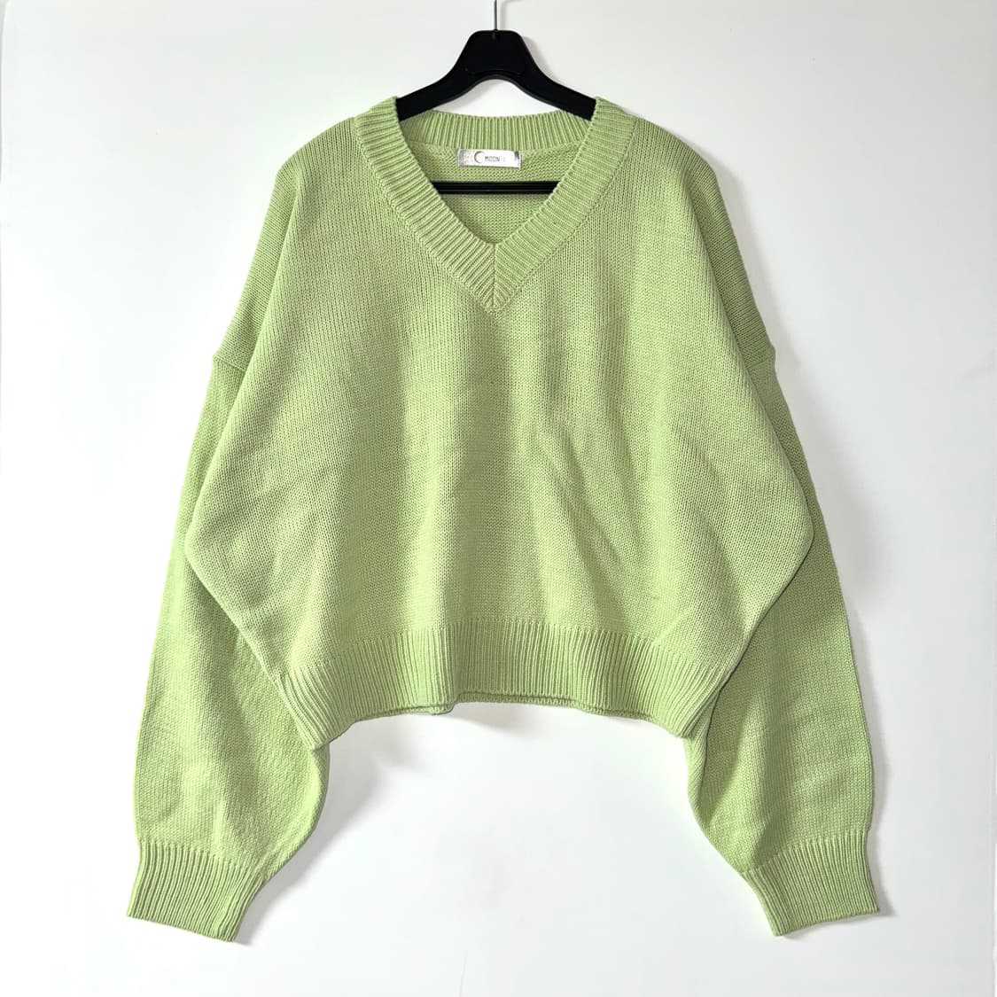 새상품 남자 브이넥 크롭니트 상품이미지1