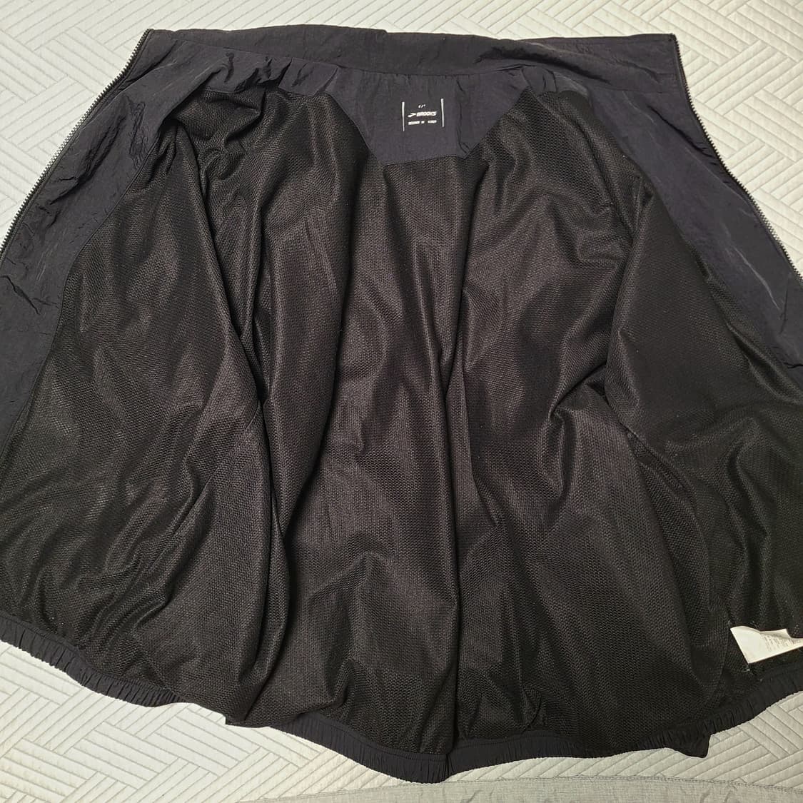 브룩스러닝 바람막이 XXL 사이즈 상품이미지6