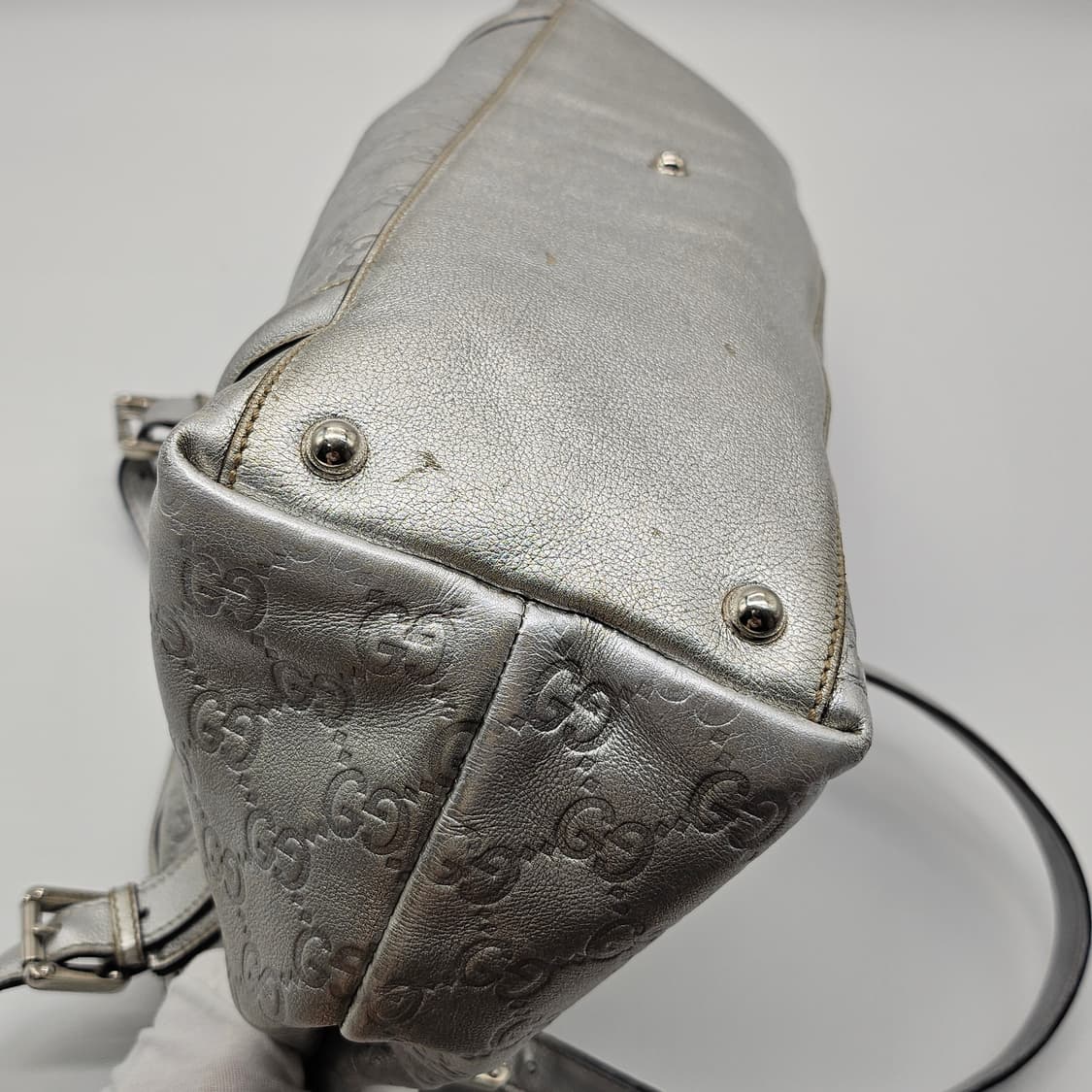 정품 구찌 메탈릭 숄더백 상품이미지10