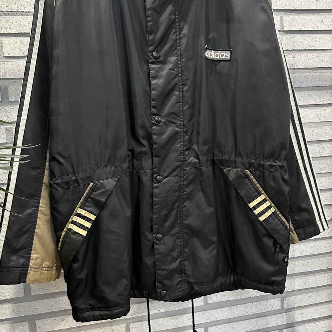 아디다스 하이넥 롱 점퍼 삼선 허리 밑단 스트링 디테일 블랙 상품이미지5