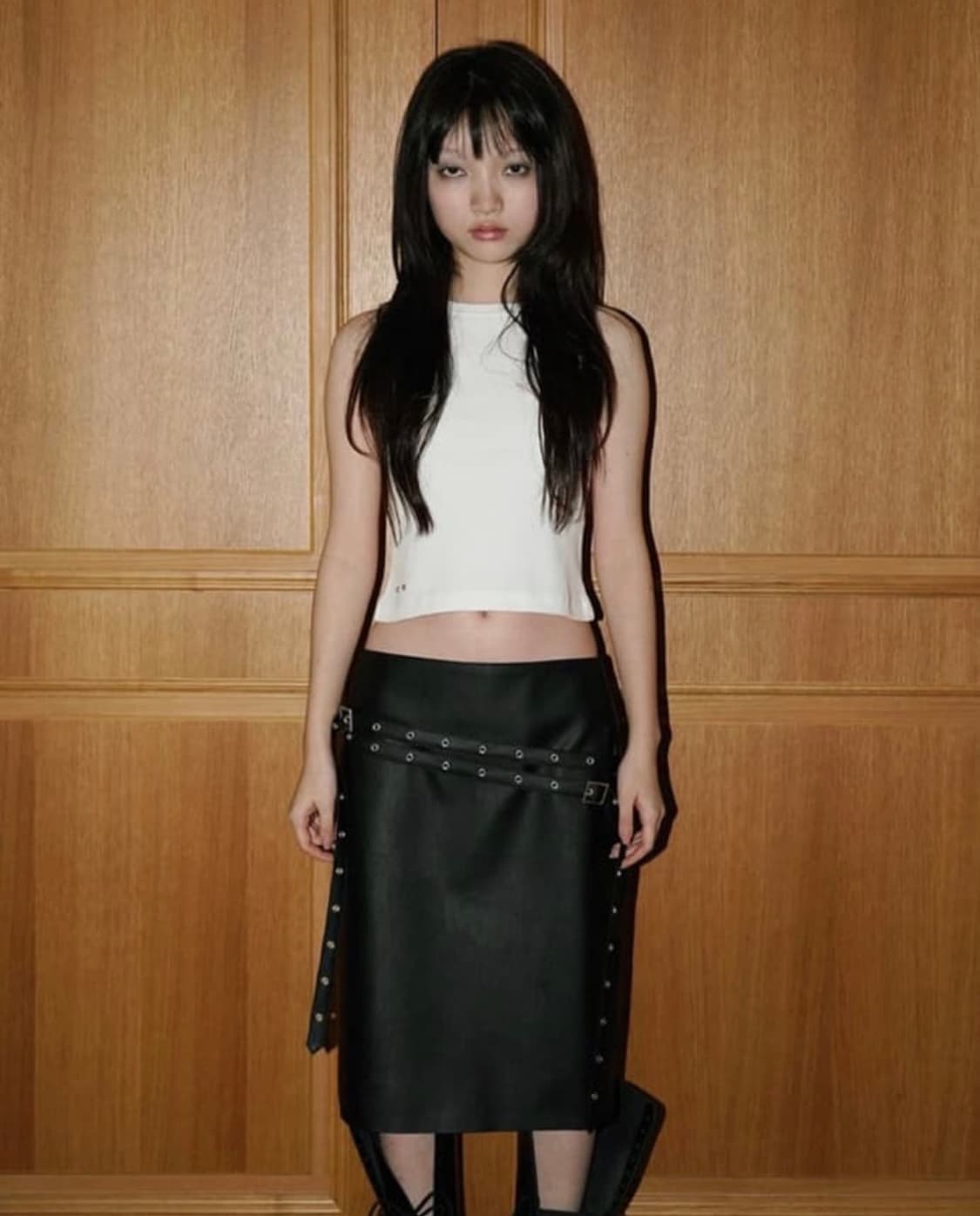 데어드 레더 스트랩 미디 스커트 상품이미지1