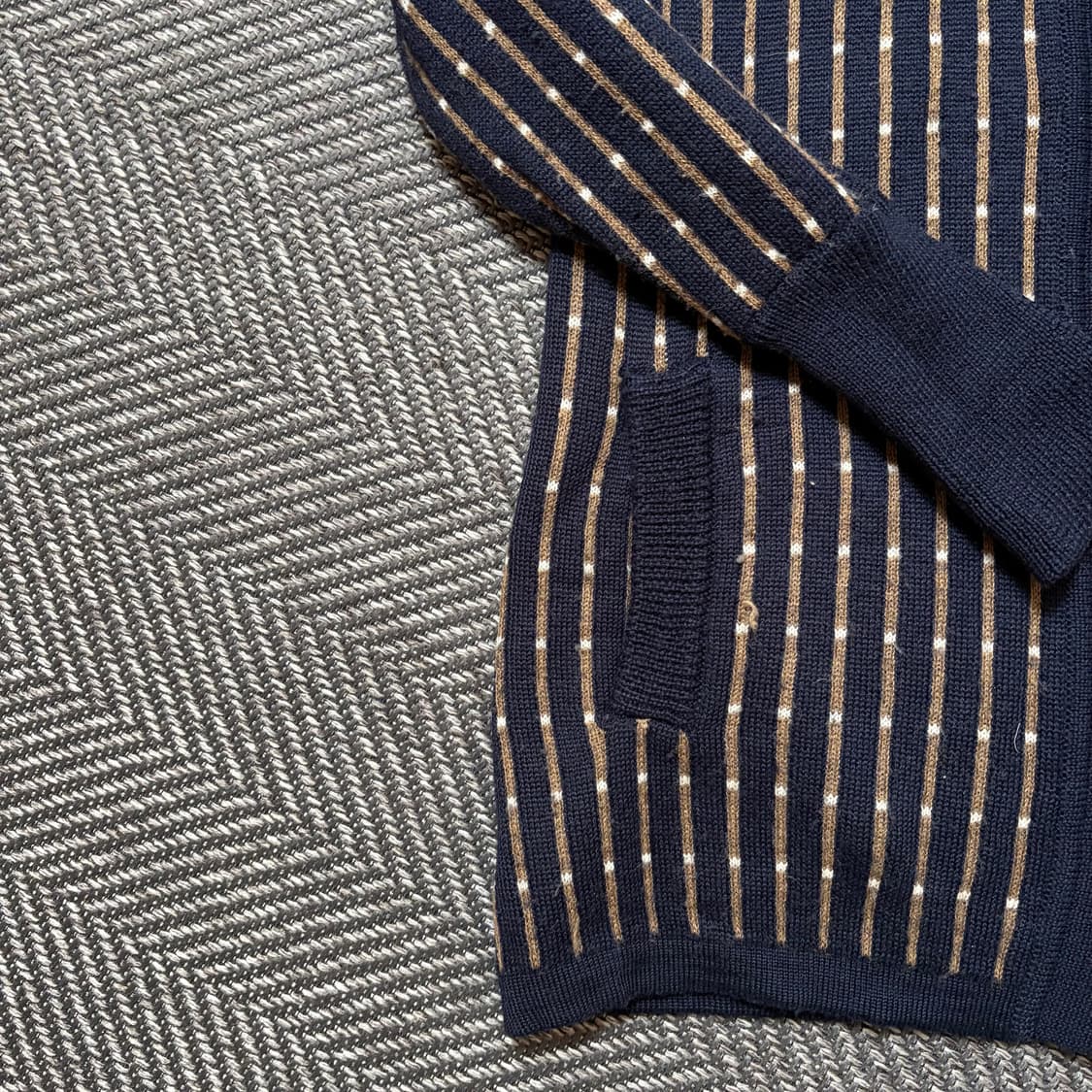 90s J.Tiktiner 빈티지 울100% 네이비 롱니트 가디건(38) 상품이미지5