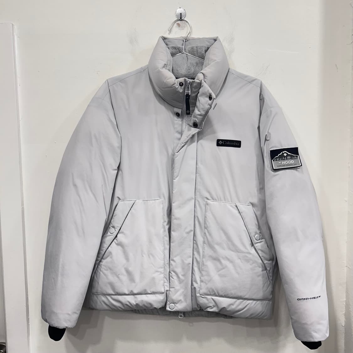 컬럼비아 구스다운 와펜 푸퍼 숏패딩 상품이미지2