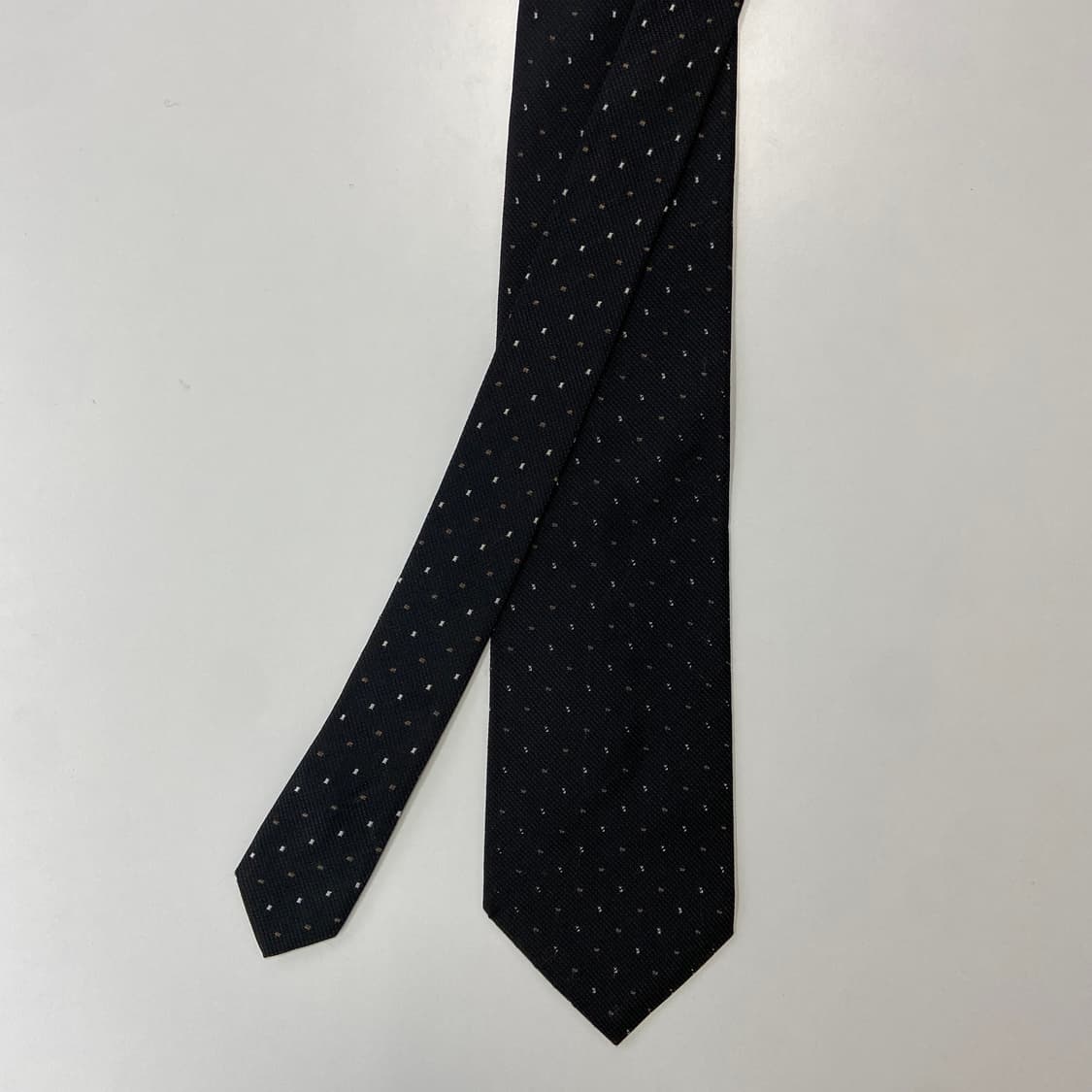 DKNY 명품 정품 블랙 넥타이 8.3cm 상품이미지1