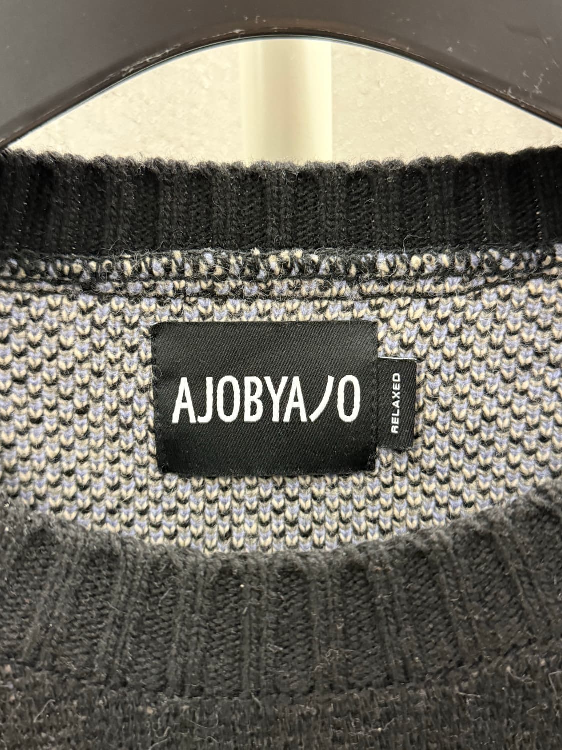 아조바이아조 오버사이즈 니트 블랙/블루 상품이미지4